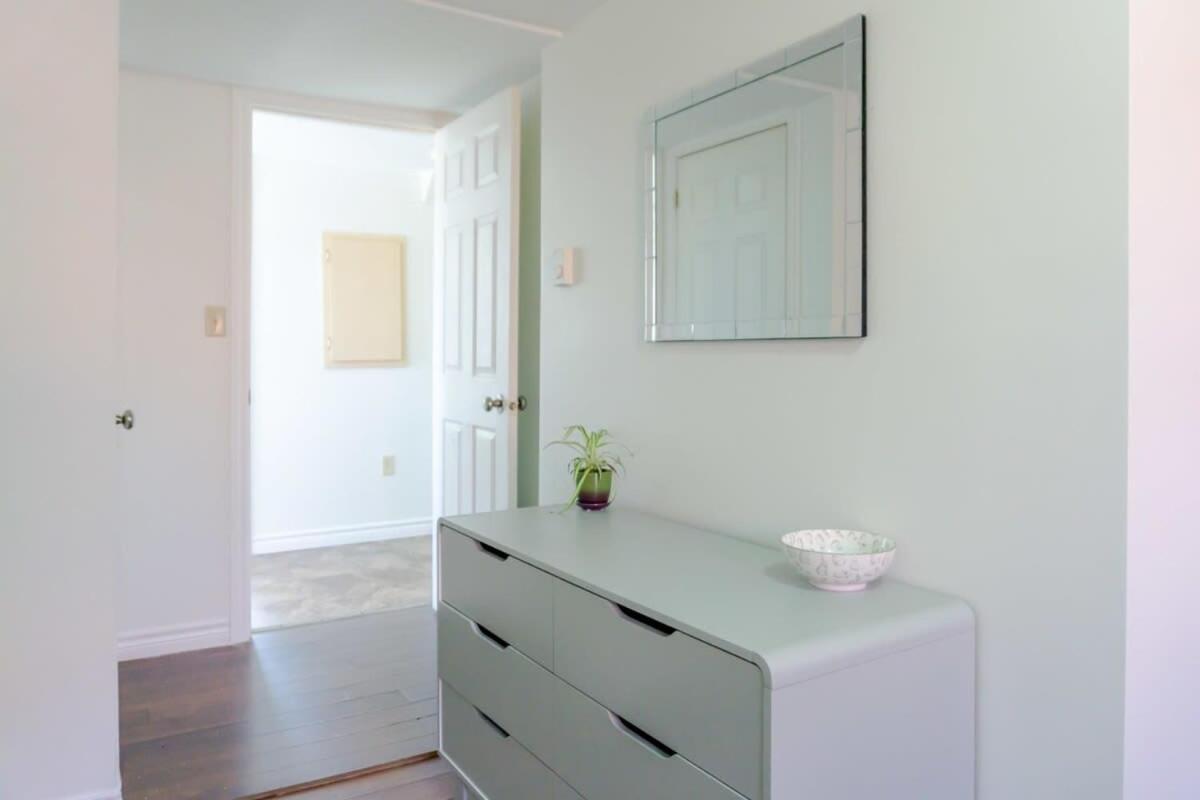 Amazing Location In Saint John 2 Bedroom Modern Parking New Bagian luar foto