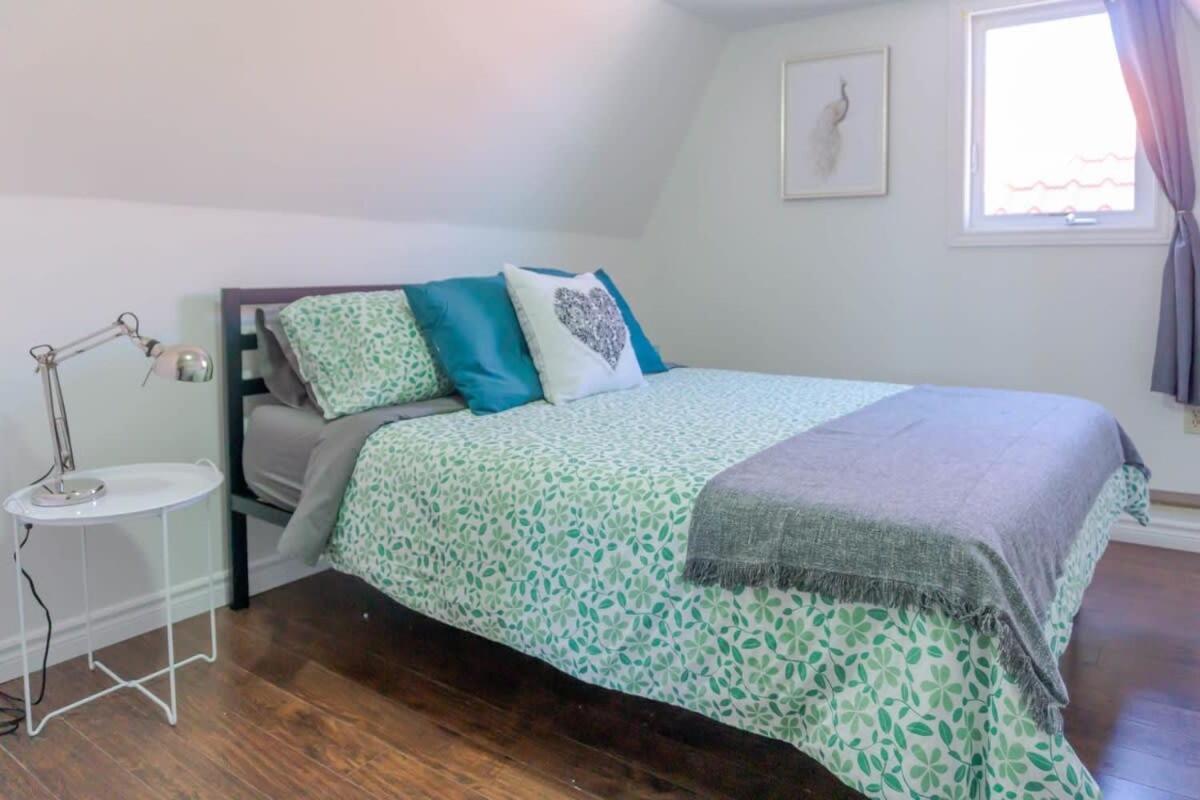 Amazing Location In Saint John 2 Bedroom Modern Parking New Bagian luar foto