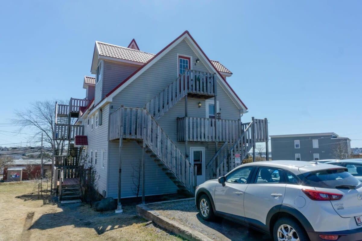 Amazing Location In Saint John 2 Bedroom Modern Parking New Bagian luar foto
