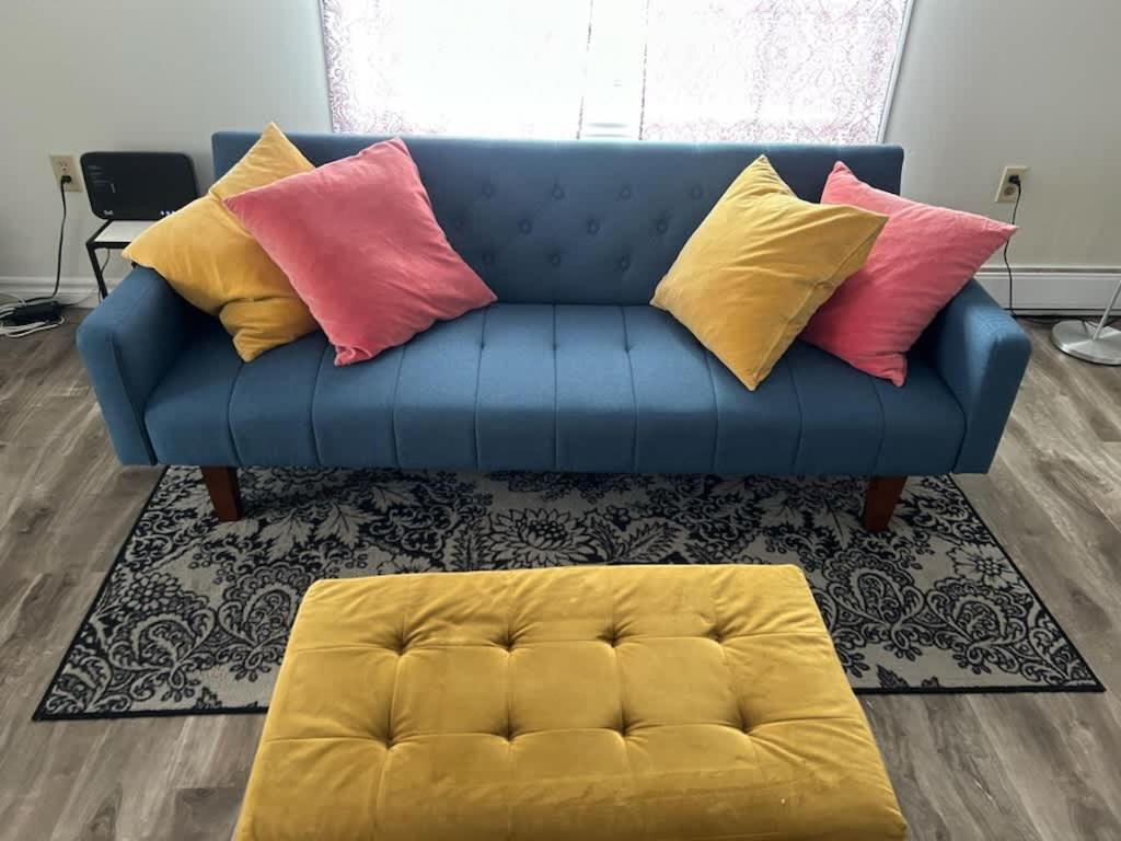 Amazing Location In Saint John 2 Bedroom Modern Parking New Bagian luar foto